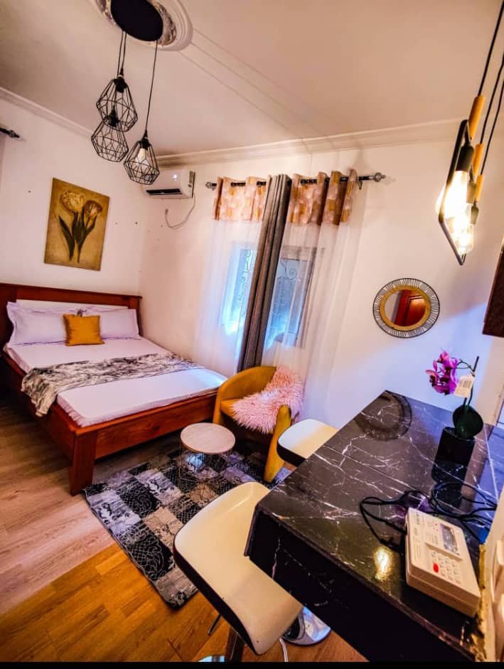 DOM'S city- chambre - pink