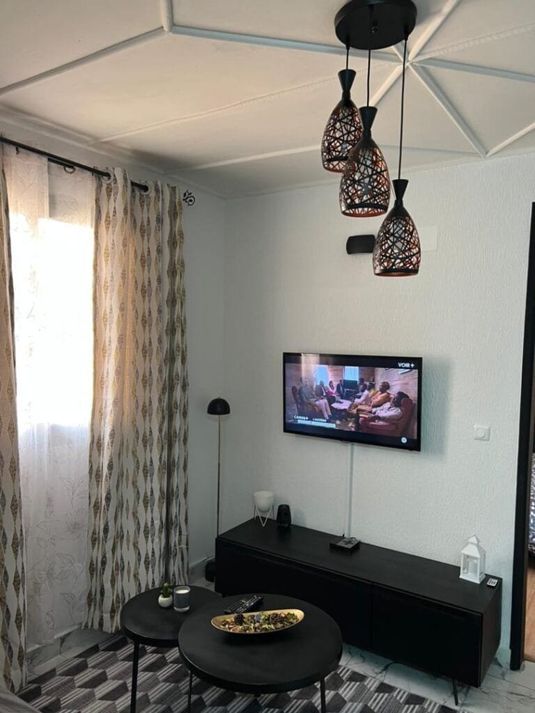 NEXTWAVE-APPARTEMENT LUXIEUX A LOGPOM