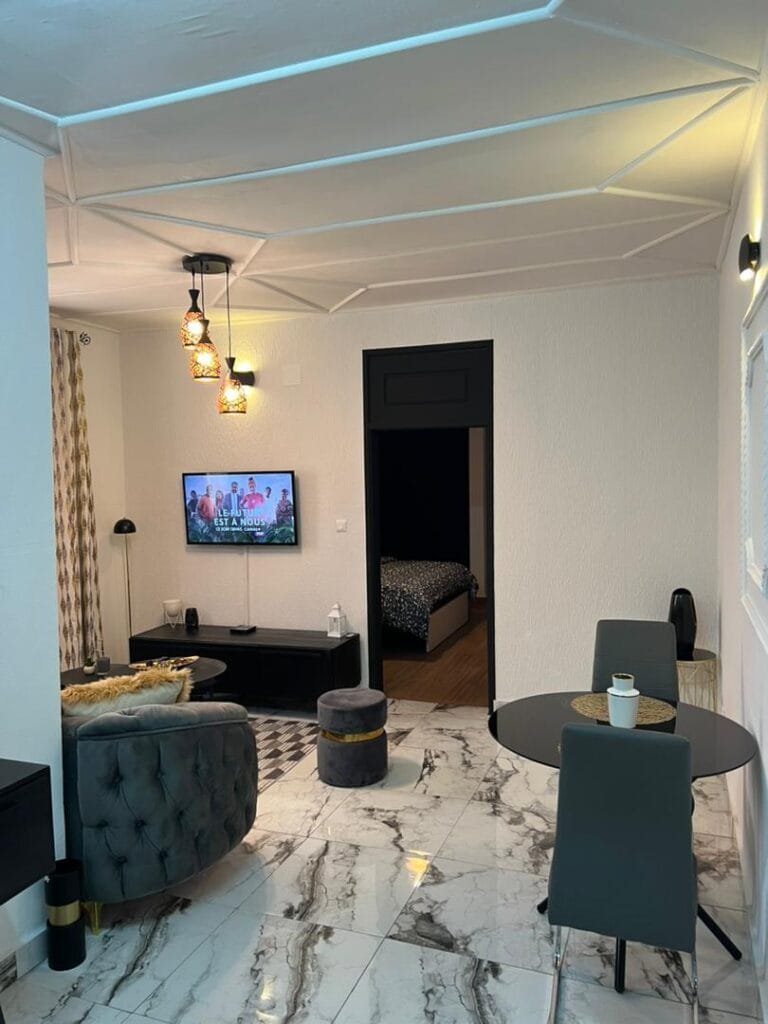 NEXTWAVE-APPARTEMENT LUXIEUX A LOGPOM