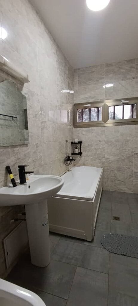 Appartement meublé 03 chambres - Kribi