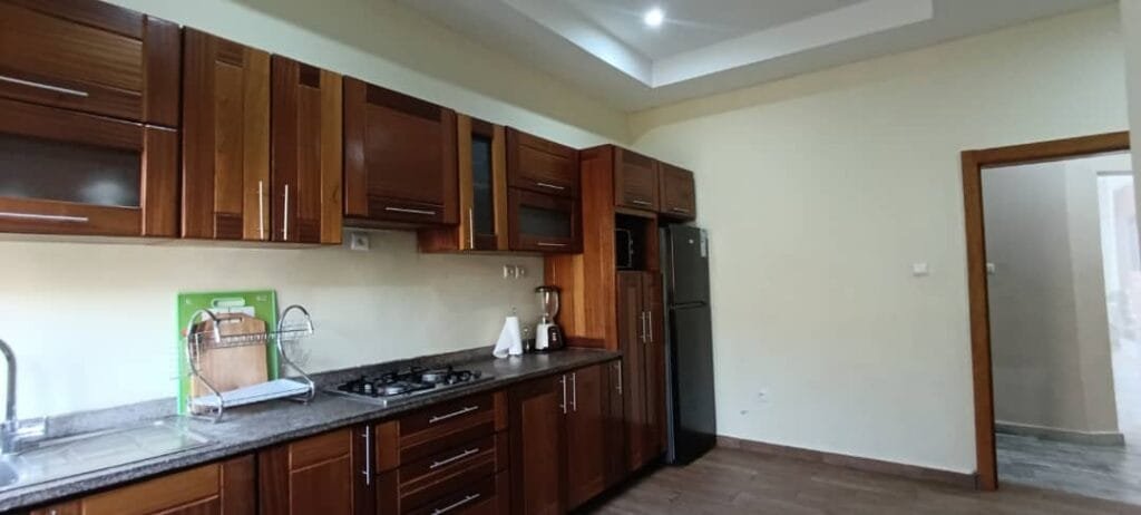 Appartement meublé 03 chambres - Kribi