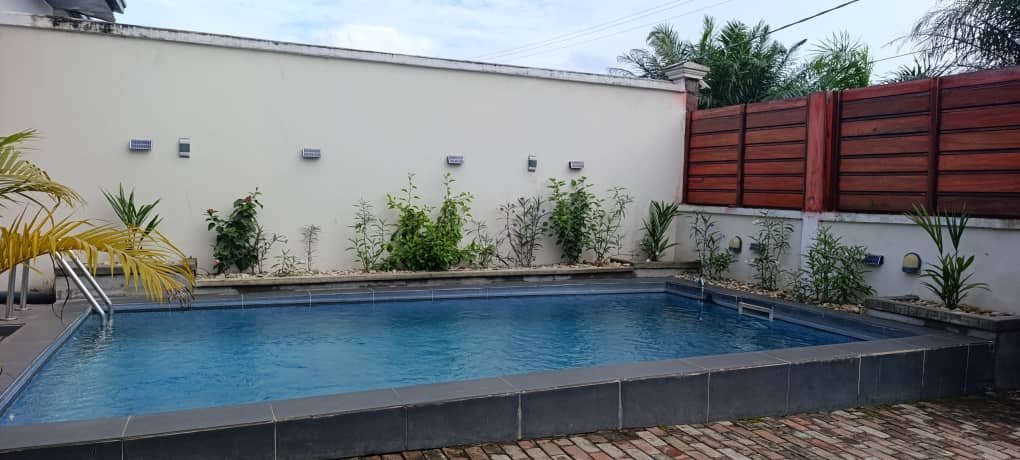 Appartement meublé 03 chambres - Kribi