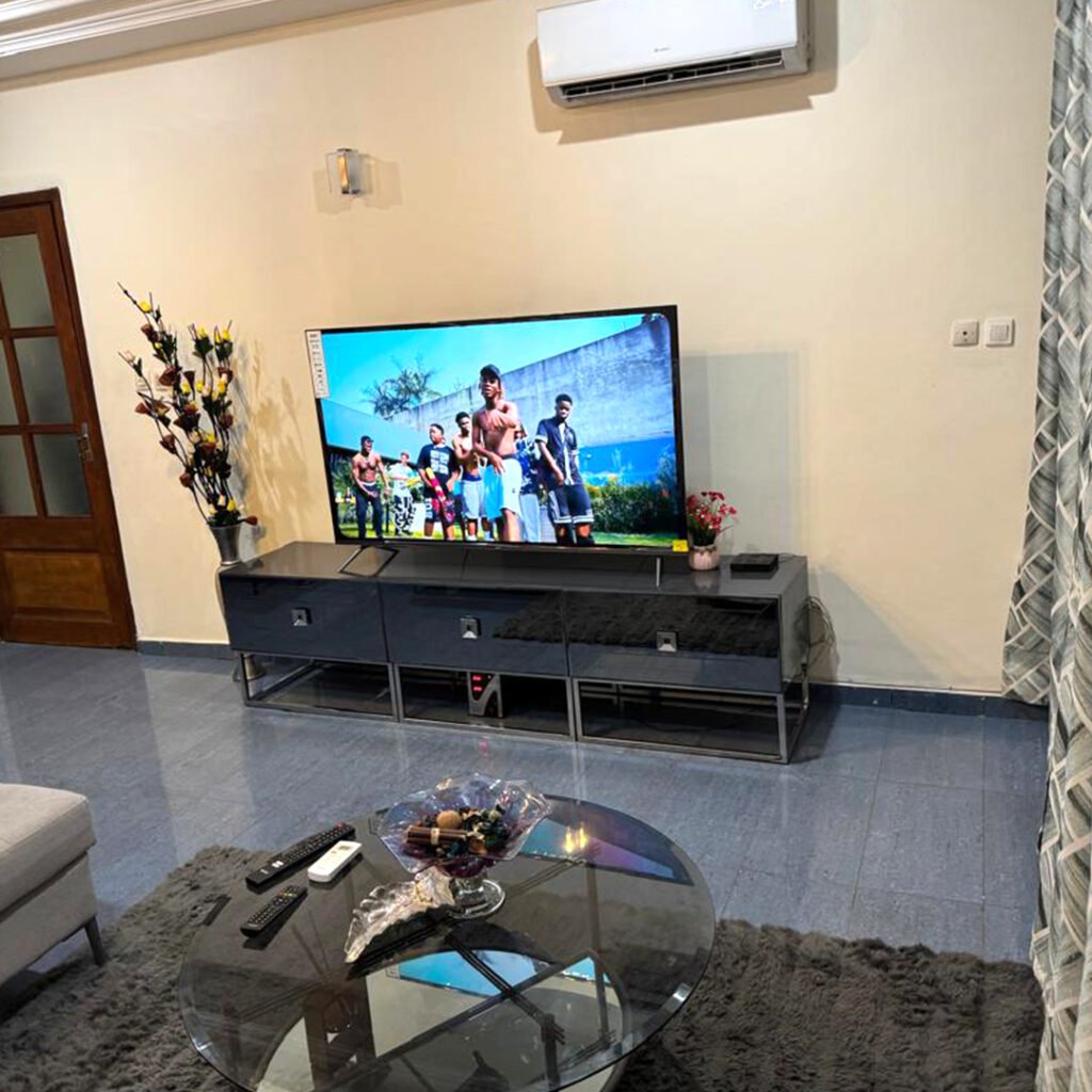 Studio meublé - Bicec Bonamoussadi