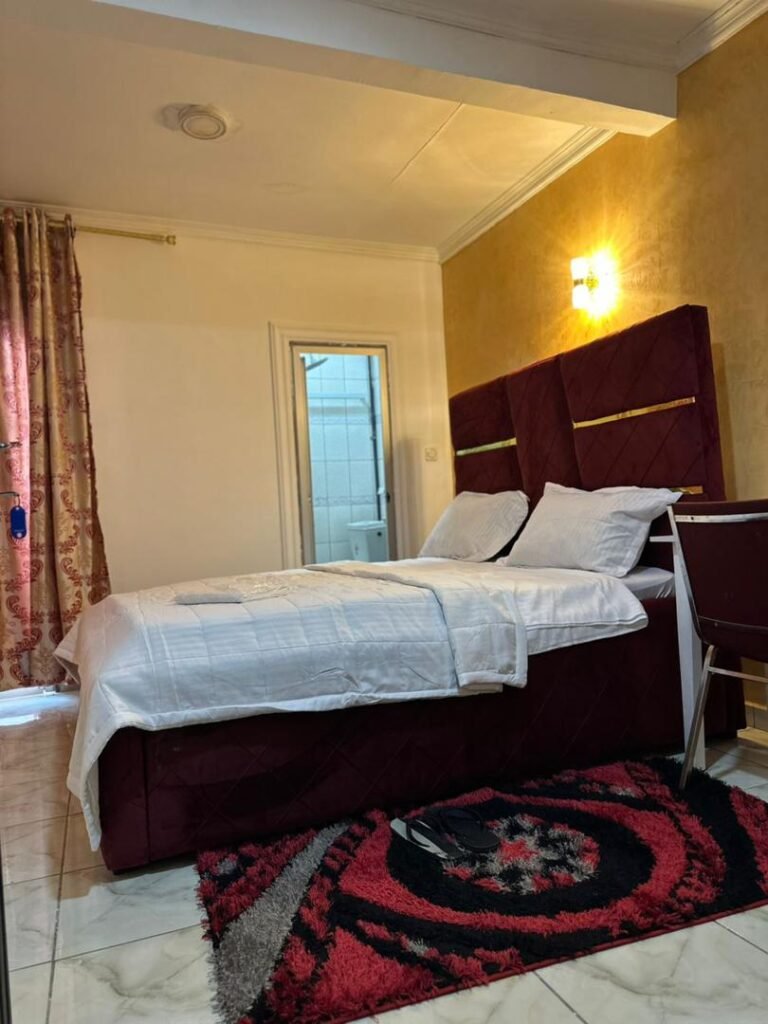 Alessandra Palace - Chambre meublée