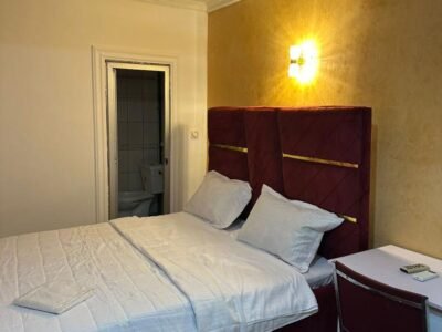 Alessandra Palace - Chambre meublée