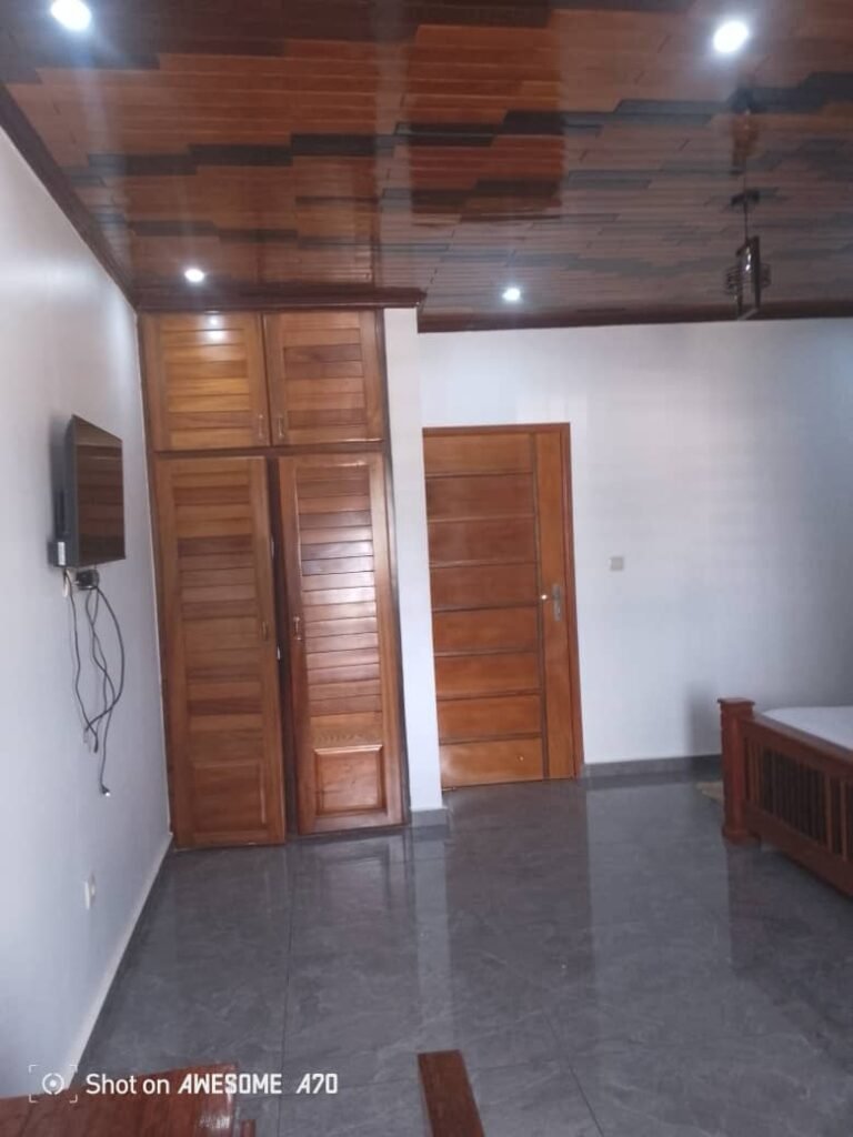 Manbou Hotel - Chambre Meublée